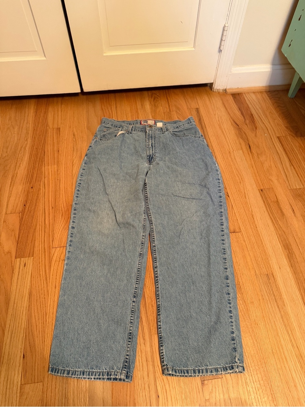 Vintage Old Navy Light Blue Straight-Leg Women’s Jeans